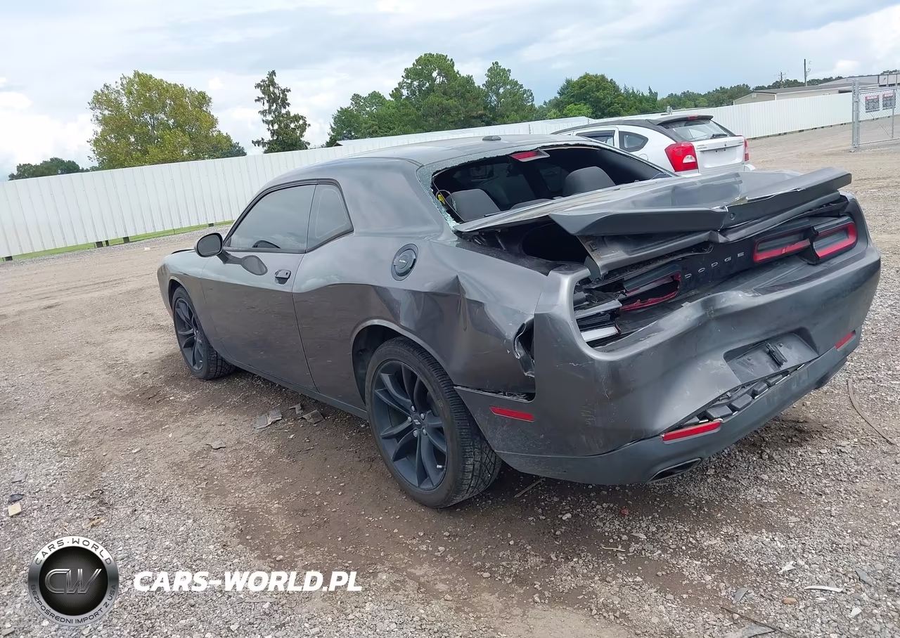 2018 Dodge Challenger Sxt VIN:2C3CDZAG4JH286812 - 3