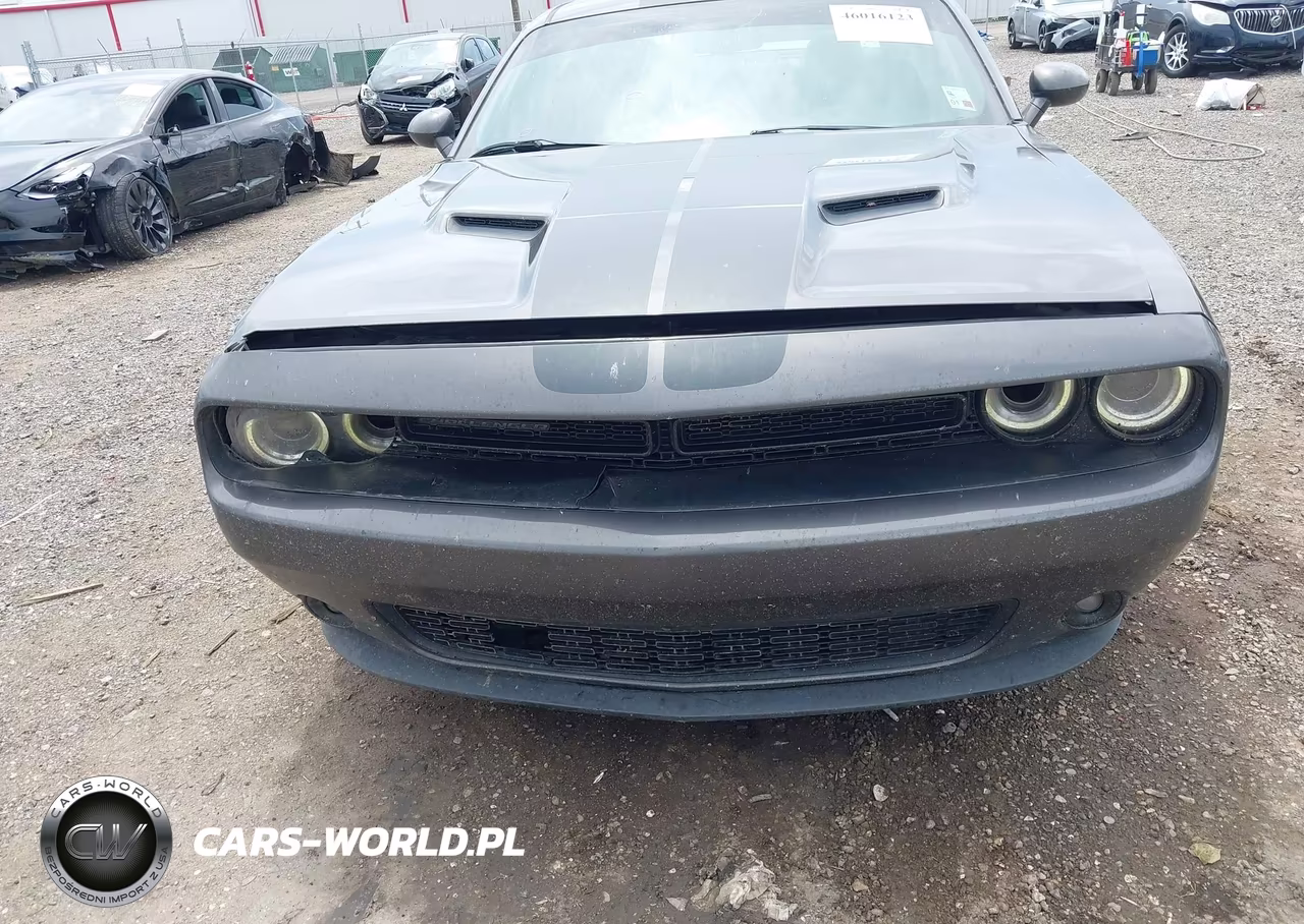 2018 Dodge Challenger Sxt VIN:2C3CDZAG4JH286812 - 6
