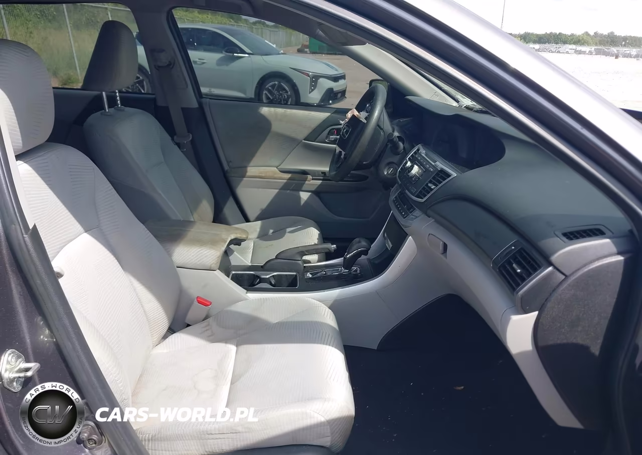 2015 Honda Accord Lx VIN:1HGCR2F37FA063066 - 5