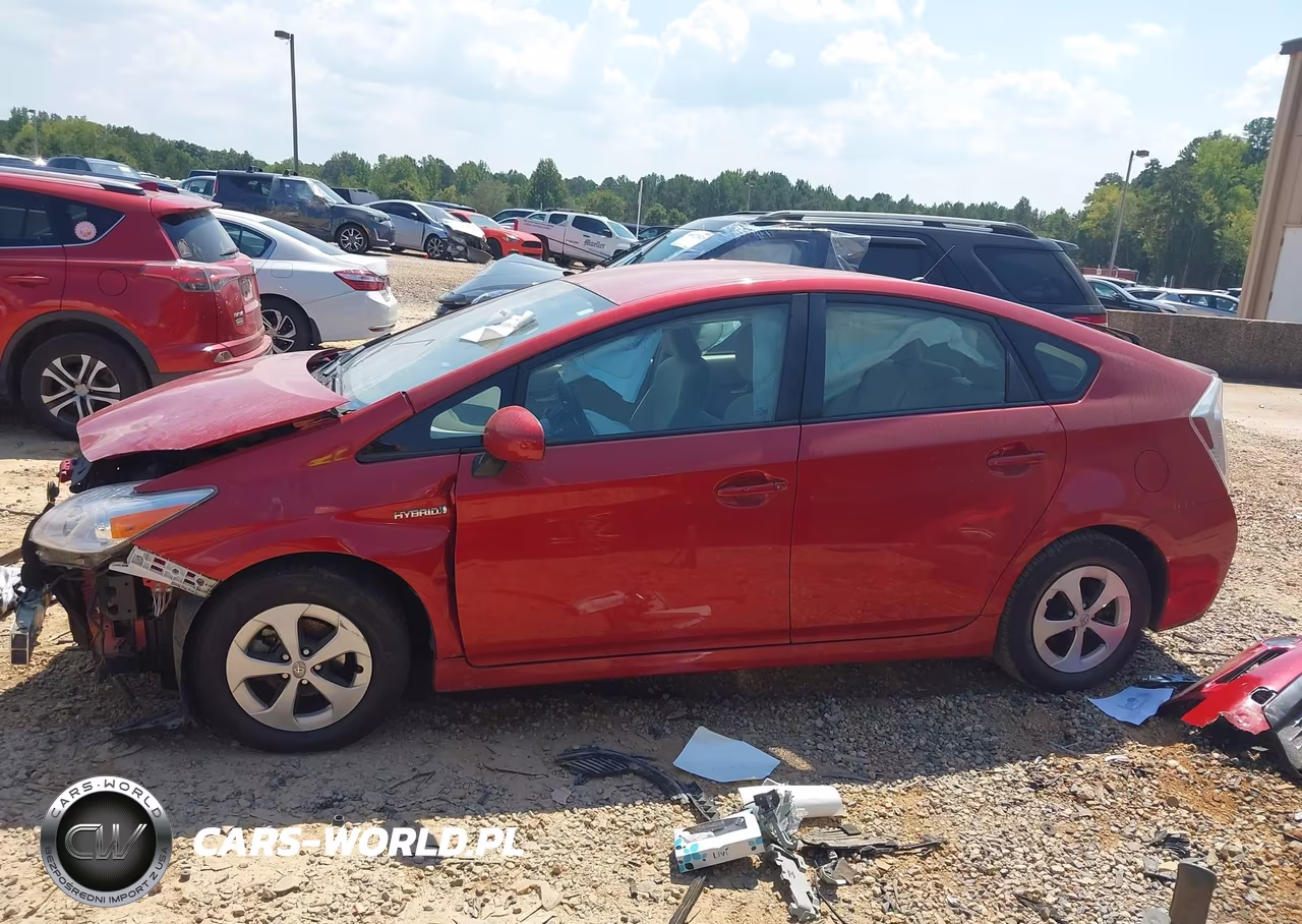 2015 Toyota Prius Two VIN:JTDKN3DU9F1979691 - 15
