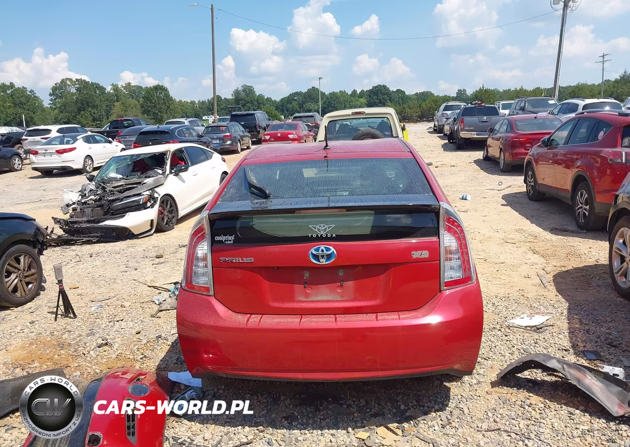 2015 Toyota Prius Two VIN:JTDKN3DU9F1979691 - 17