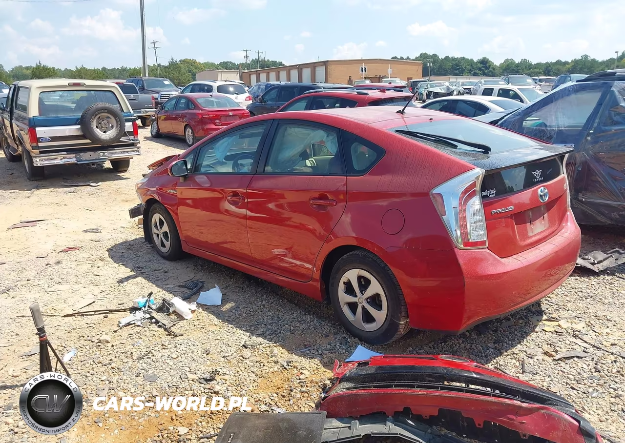 2015 Toyota Prius Two VIN:JTDKN3DU9F1979691 - 3