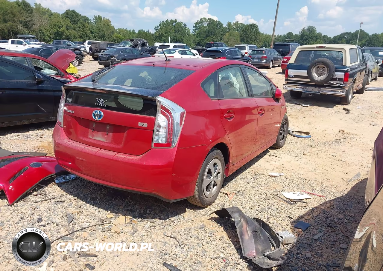 2015 Toyota Prius Two VIN:JTDKN3DU9F1979691 - 4