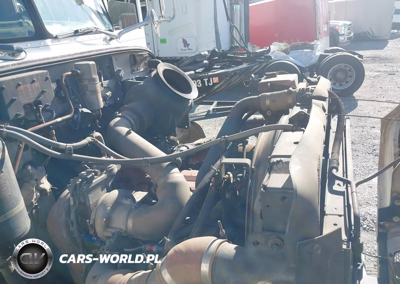 2008 Peterbilt 335 VIN:2NPLHN7X58M750698 - 13