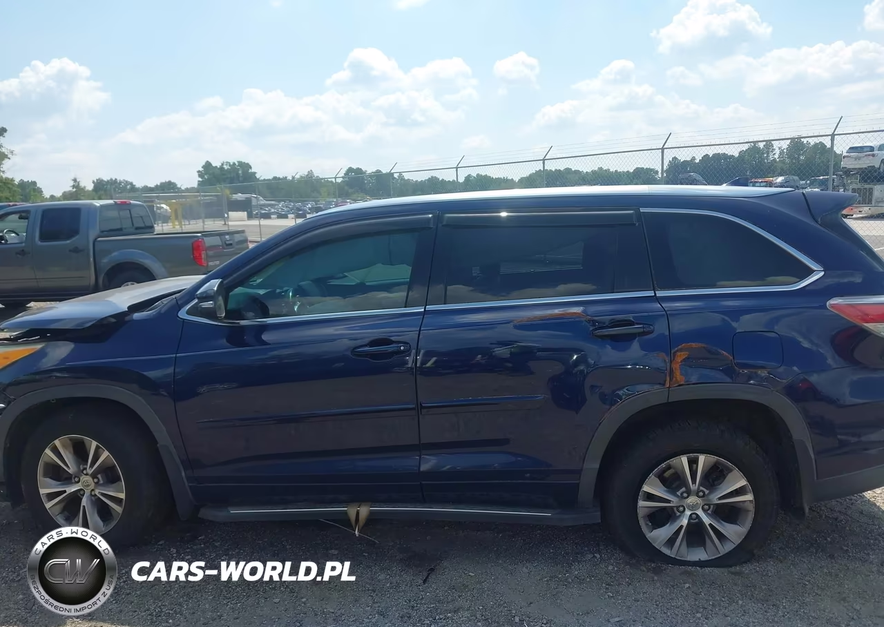 2014 Toyota Highlander Xle V6 VIN:5TDKKRFH5ES009592 - 15