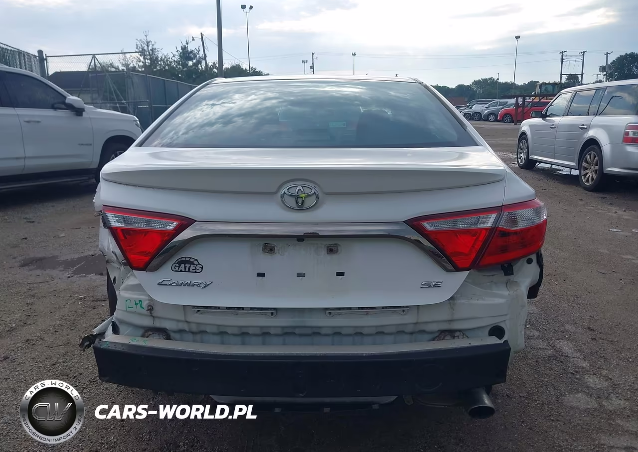 2015 Toyota Camry Se VIN:4T1BF1FK9FU115442 - 16