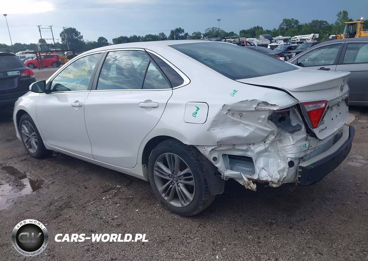 2015 Toyota Camry Se VIN:4T1BF1FK9FU115442 - 3