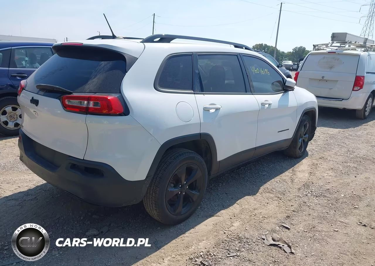 2018 Jeep Cherokee Latitude Fwd VIN:1C4PJLCB9JD557865 - 4