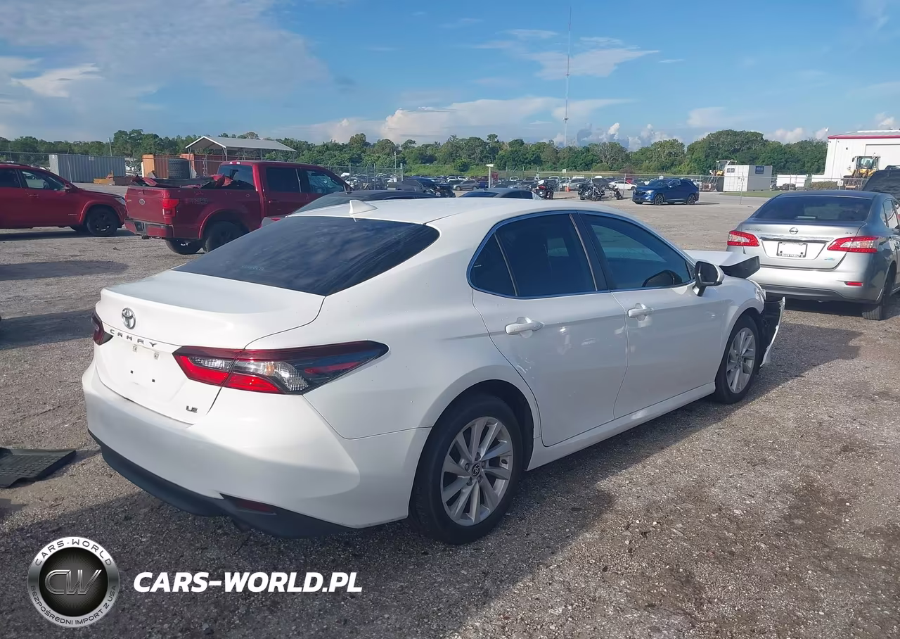 2021 Toyota Camry Le VIN:4T1C11AK8MU452935 - 4
