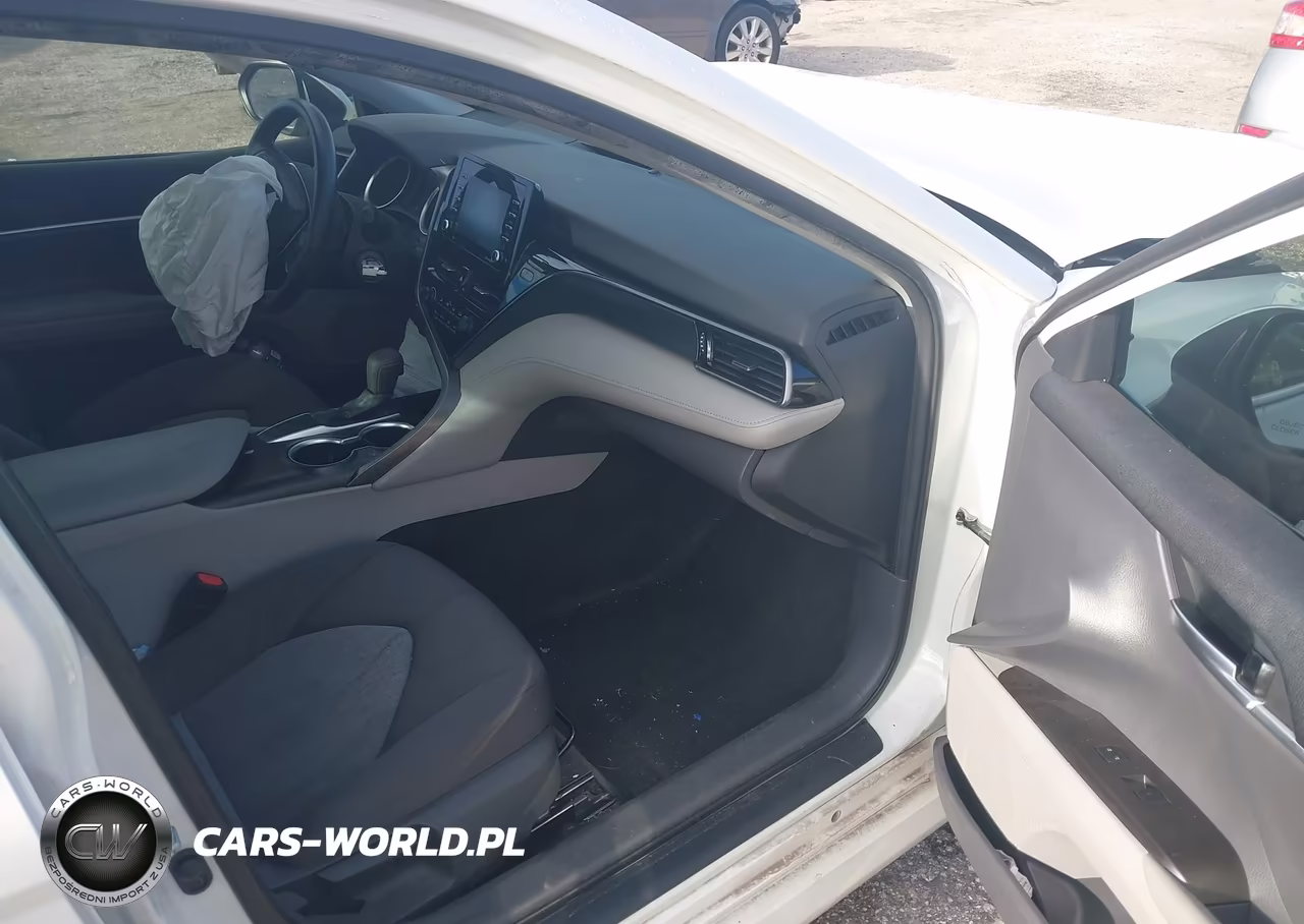 2021 Toyota Camry Le VIN:4T1C11AK8MU452935 - 5
