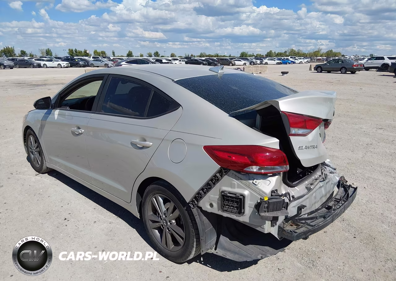 2018 Hyundai Elantra Sel VIN:5NPD84LF7JH390486 - 18
