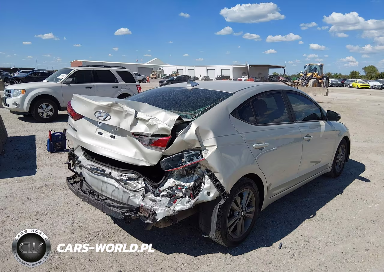 2018 Hyundai Elantra Sel VIN:5NPD84LF7JH390486 - 19