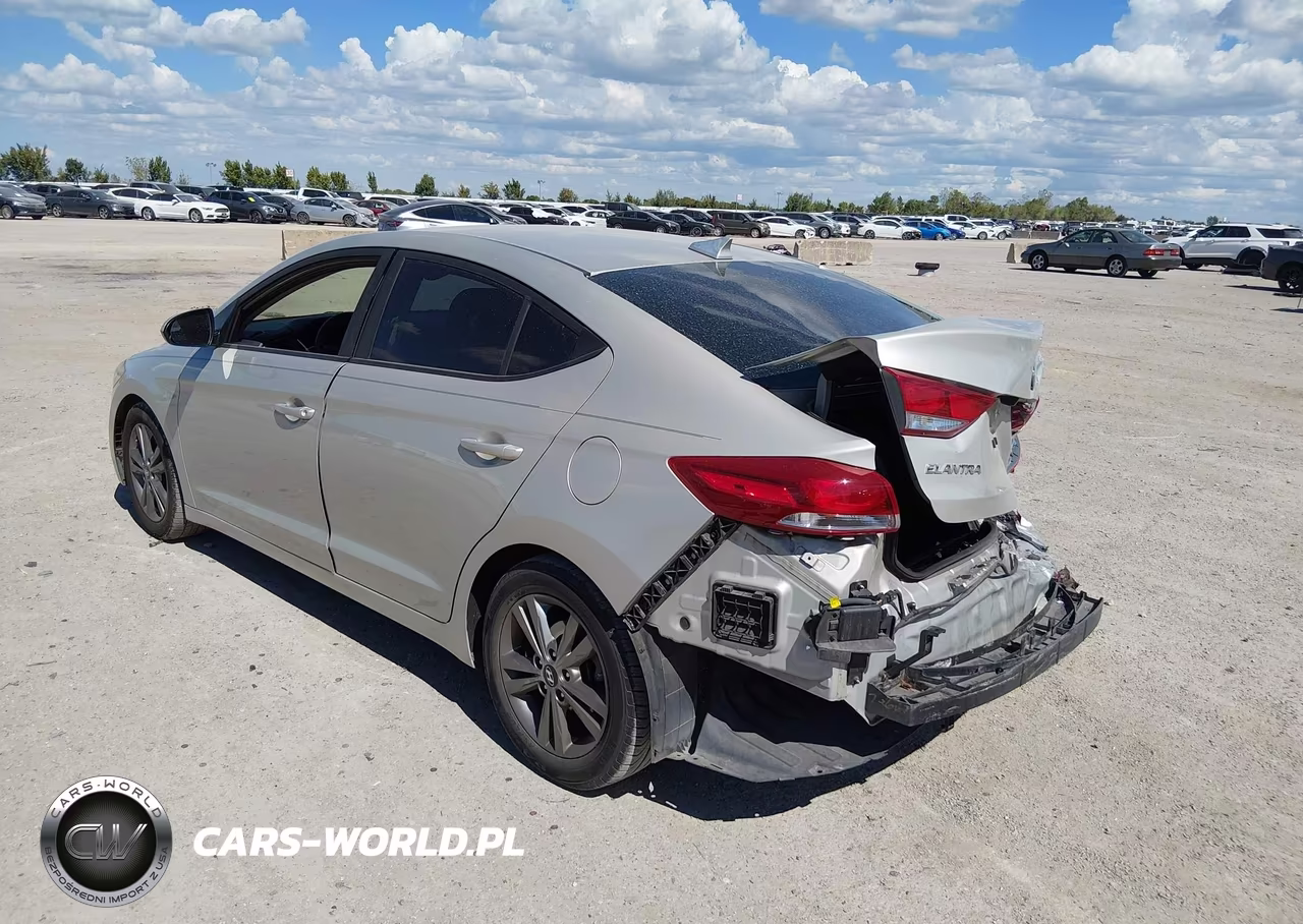 2018 Hyundai Elantra Sel VIN:5NPD84LF7JH390486 - 3