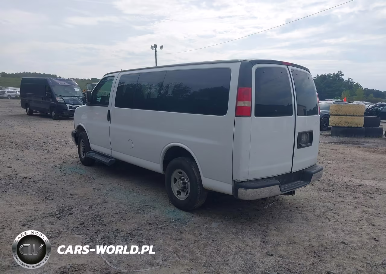 2015 Chevrolet Express 2500 Lt VIN:1GAWGRFF3F1107545 - 3