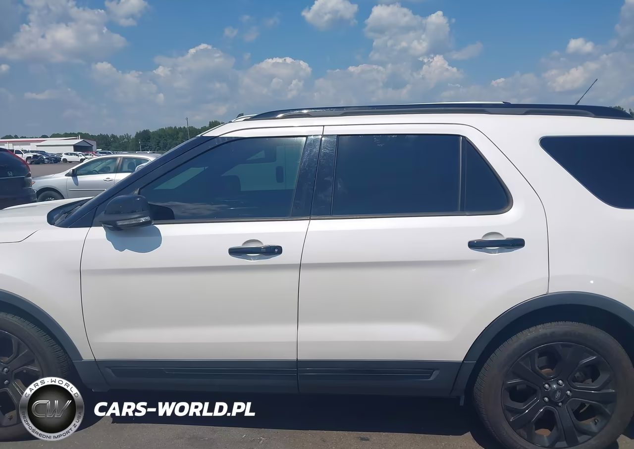 2019 Ford Explorer Sport VIN:1FM5K8GTXKGB27861 - 14