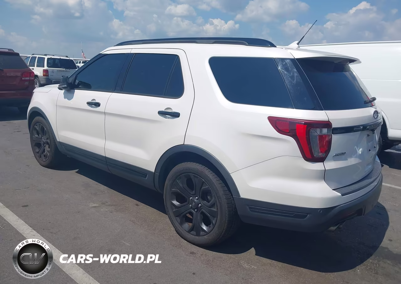 2019 Ford Explorer Sport VIN:1FM5K8GTXKGB27861 - 3