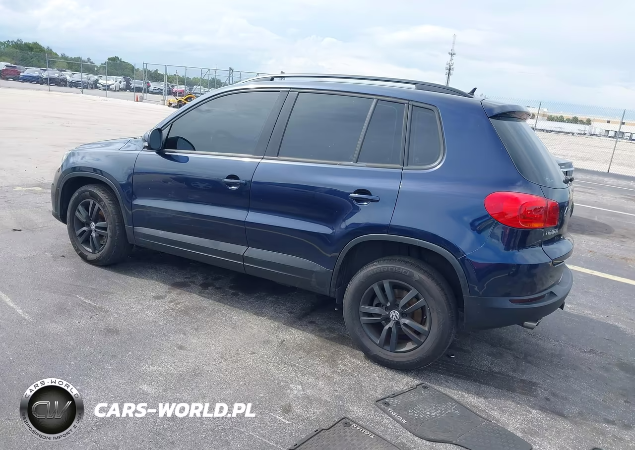 2016 Volkswagen Tiguan S VIN:WVGBV7AX5GW565183 - 3