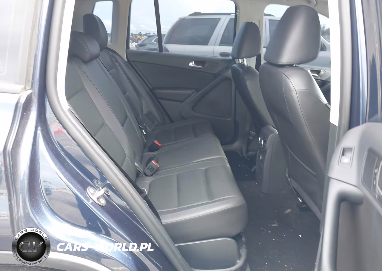 2016 Volkswagen Tiguan S VIN:WVGBV7AX5GW565183 - 8