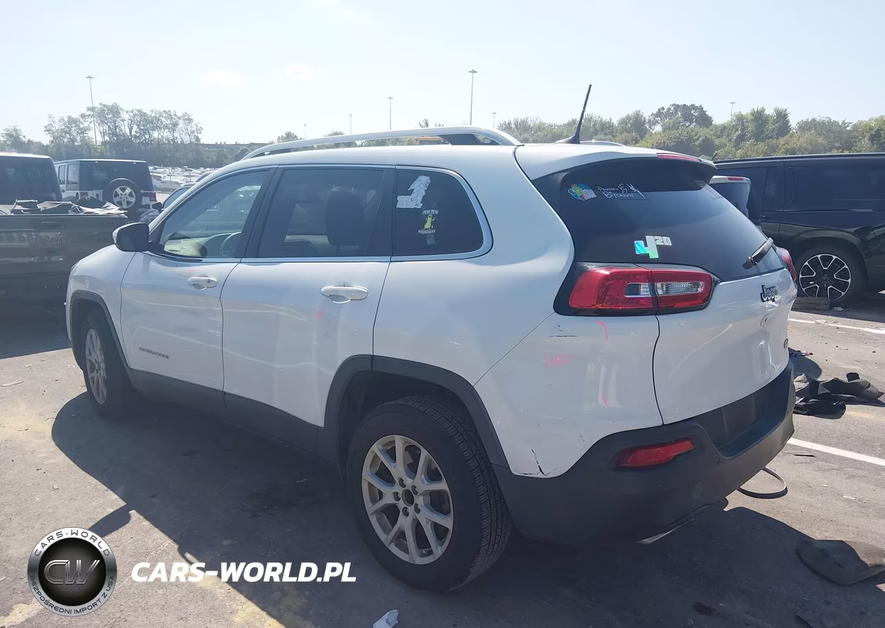 2017 Jeep Cherokee Latitude Fwd VIN:1C4PJLCS2HW641346 - 14