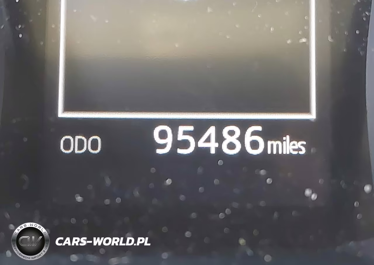 2018 Toyota Camry Le VIN:JTNB11HK0J3022805 - 16