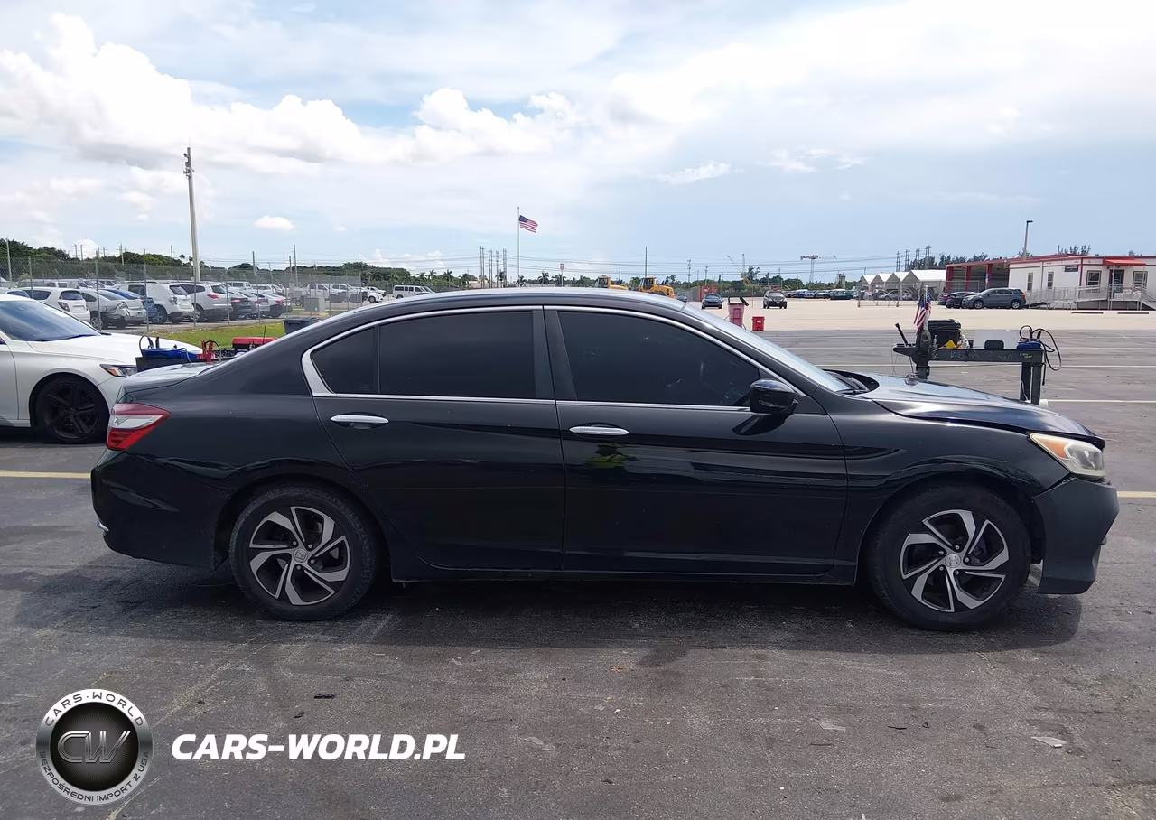 2017 Honda Accord Lx VIN:1HGCR2F35HA285771 - 13
