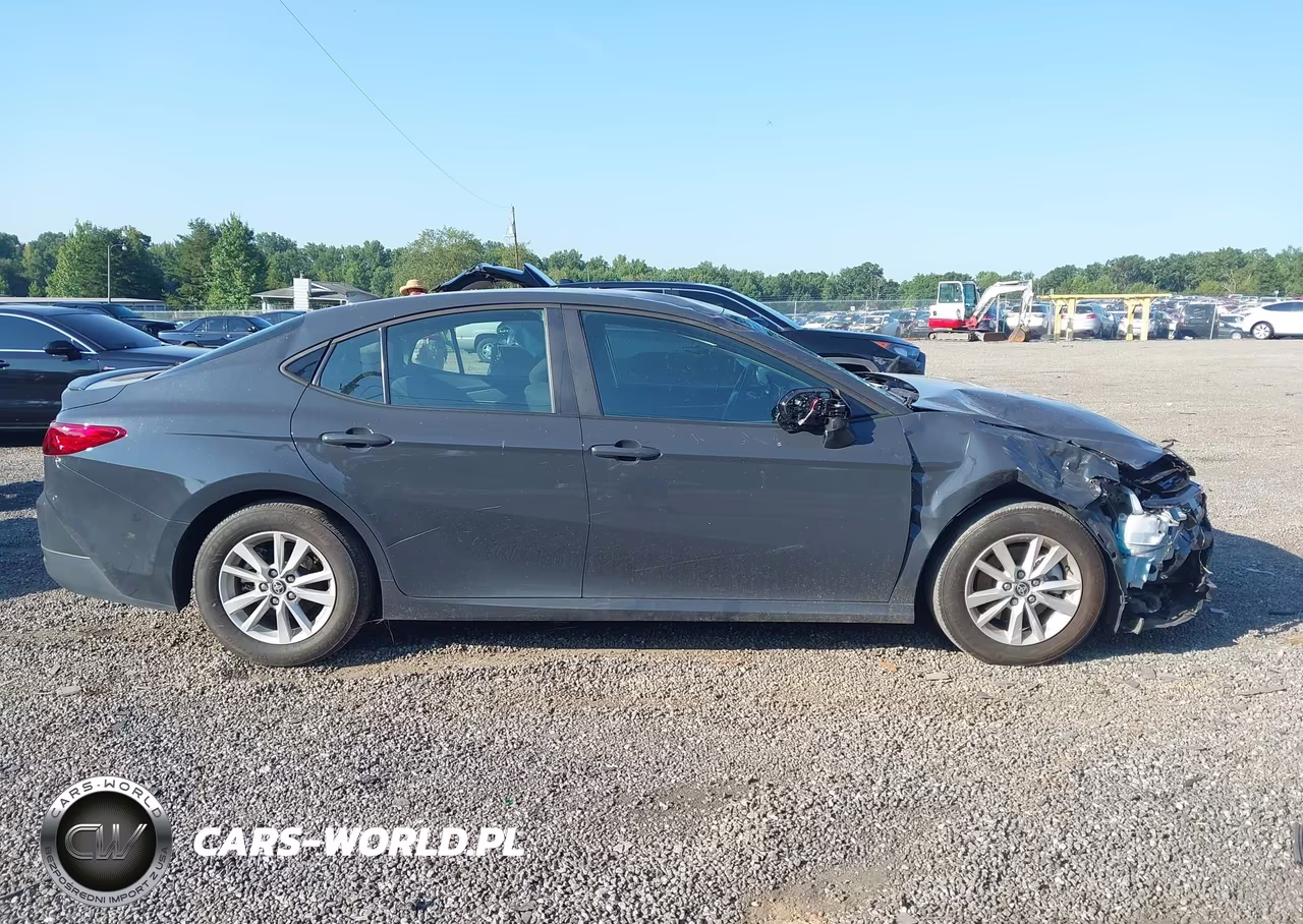 2025 Toyota Camry Le VIN:4T1DAACK6SU006877 - 14