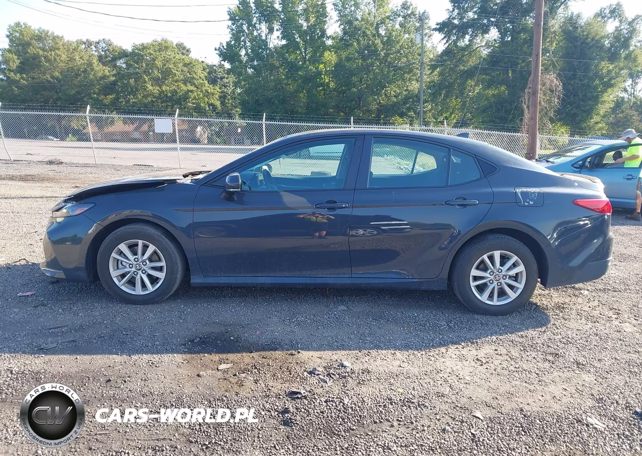2025 Toyota Camry Le VIN:4T1DAACK6SU006877 - 15