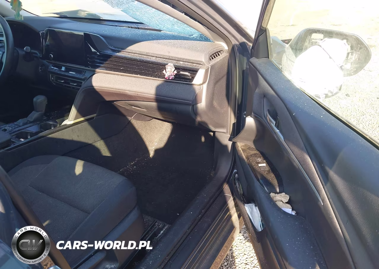 2025 Toyota Camry Le VIN:4T1DAACK6SU006877 - 5