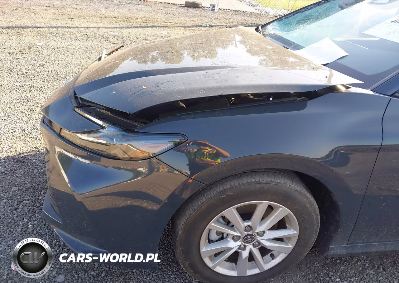 2025 Toyota Camry Le VIN:4T1DAACK6SU006877 - 6