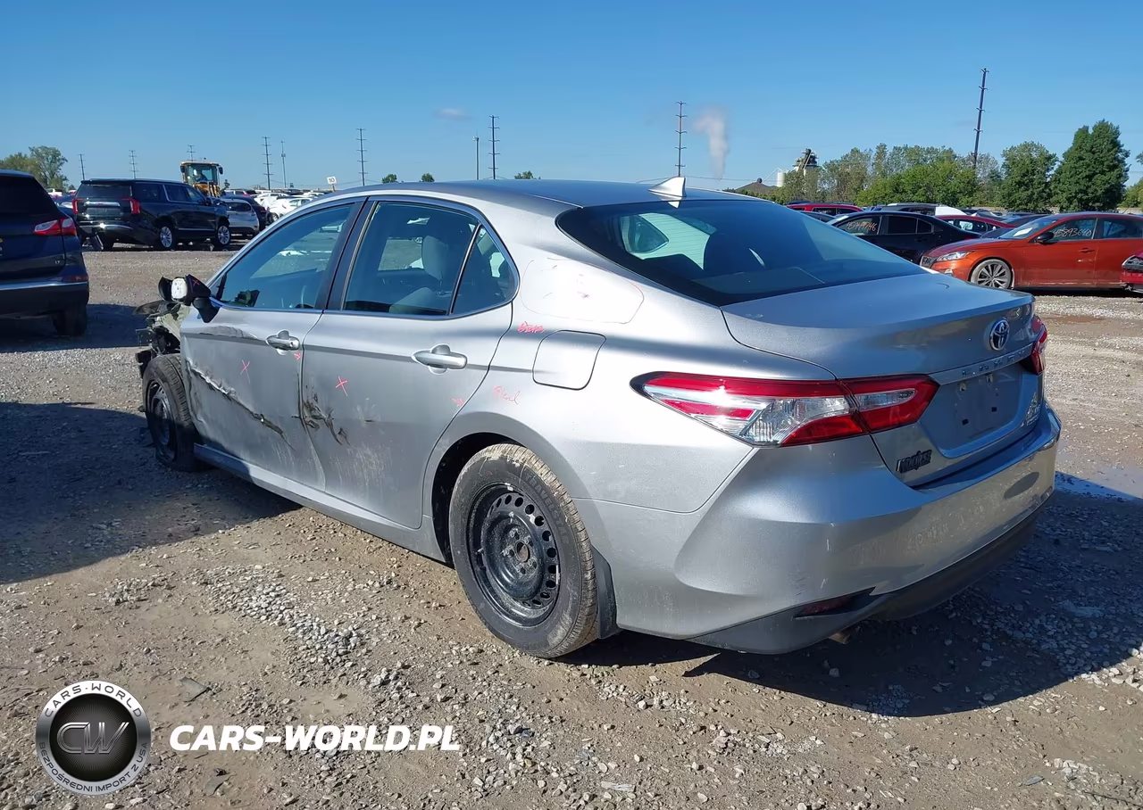 2020 Toyota Camry Le Hybrid VIN:4T1C31AK9LU532950 - 3