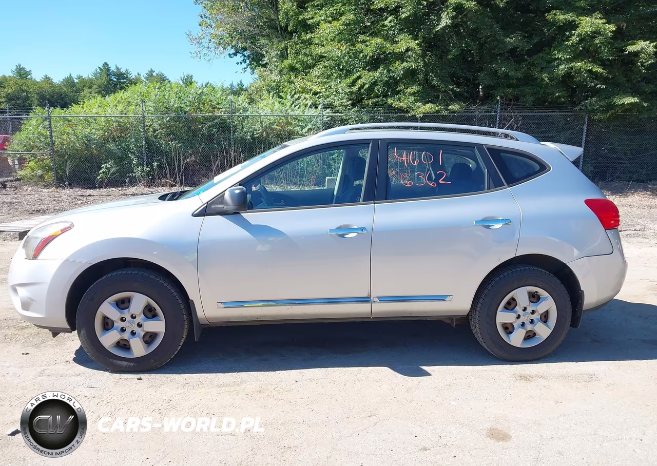 2015 Nissan Rogue Select S VIN:JN8AS5MV4FW758077 - 12