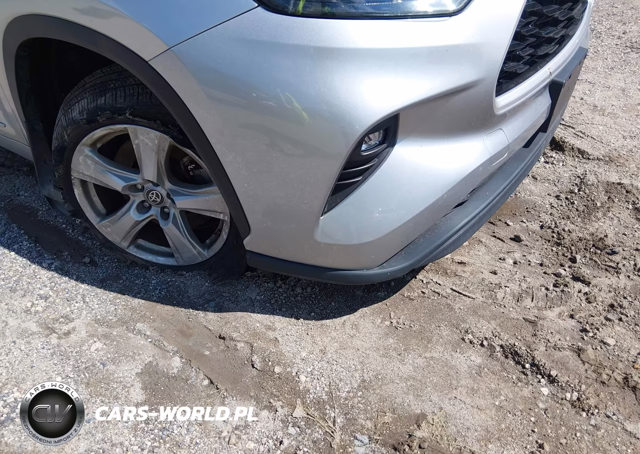 2022 Toyota Highlander Le VIN:5TDBZRBH4NS568603 - 18