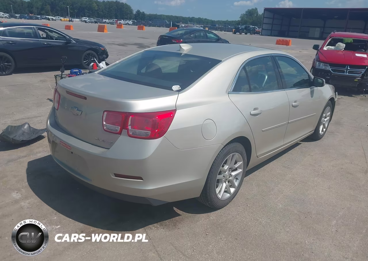 2015 Chevrolet Malibu 1Lt VIN:1G11C5SLXFF221443 - 4