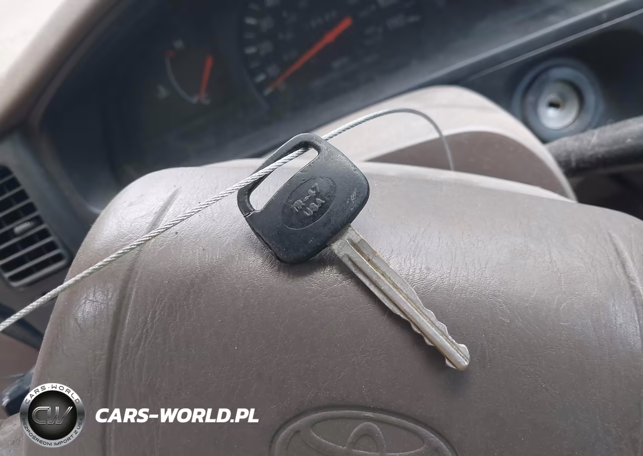 1998 Toyota Tacoma VIN:4TANL42N6WZ031136 - 11