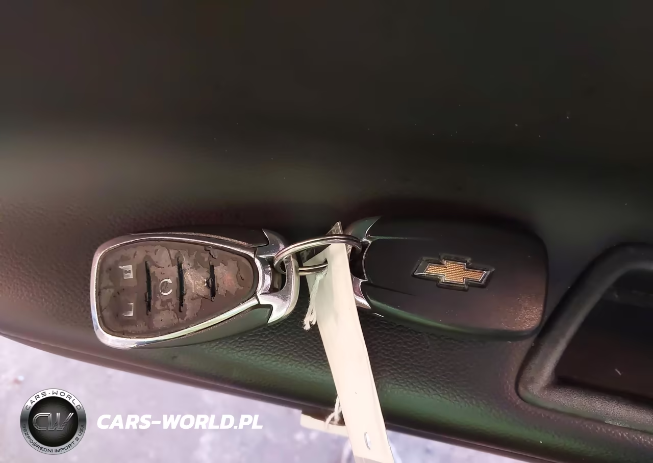 2018 Chevrolet Equinox Premier VIN:2GNAXMEV1J6113564 - 11
