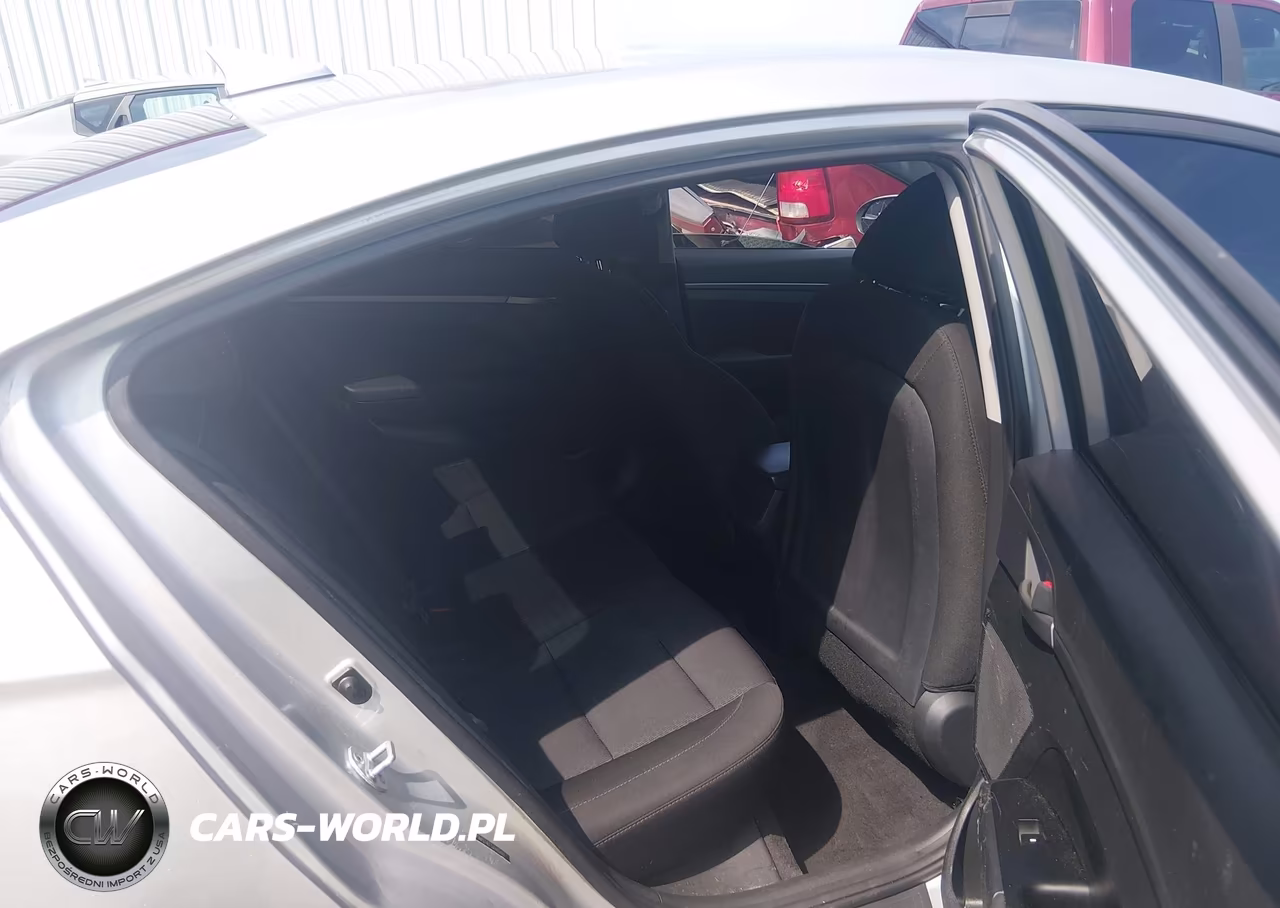 2018 Hyundai Elantra Se VIN:5NPD74LF3JH402409 - 8