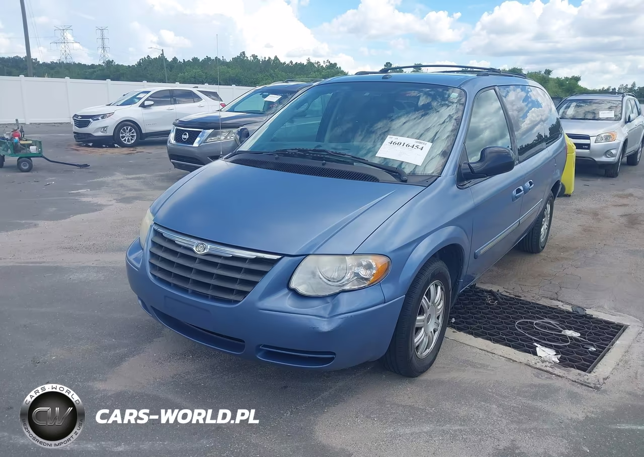 2007 Chrysler Town & Country Touring VIN:2A4GP54L07R136070 - 2