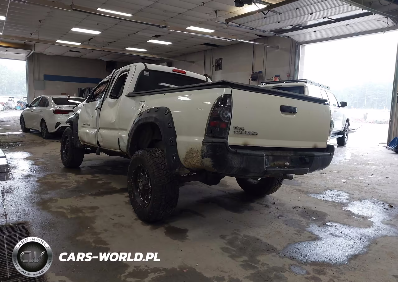 2009 Toyota Tacoma VIN:5TEUX42NX9Z610062 - 3