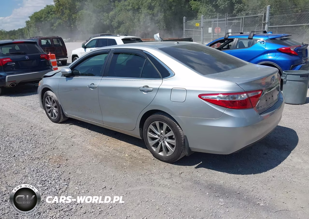 2017 Toyota Camry Xle VIN:4T1BF1FK0HU646211 - 3