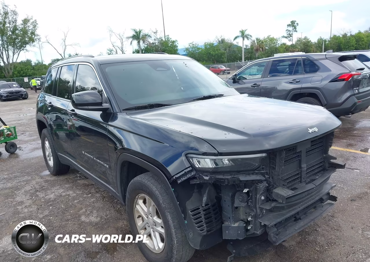 2023 Jeep Grand Cherokee Laredo 4X2 VIN:1C4RJGAG2PC534702 - 18
