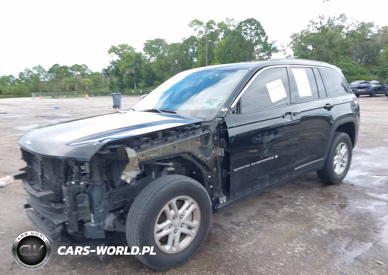 2023 Jeep Grand Cherokee Laredo 4X2 VIN:1C4RJGAG2PC534702 - 19