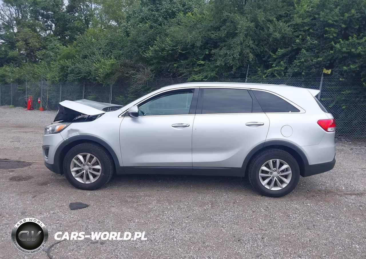 2018 Kia Sorento 2.4L L VIN:5XYPG4A39JG358414 - 14
