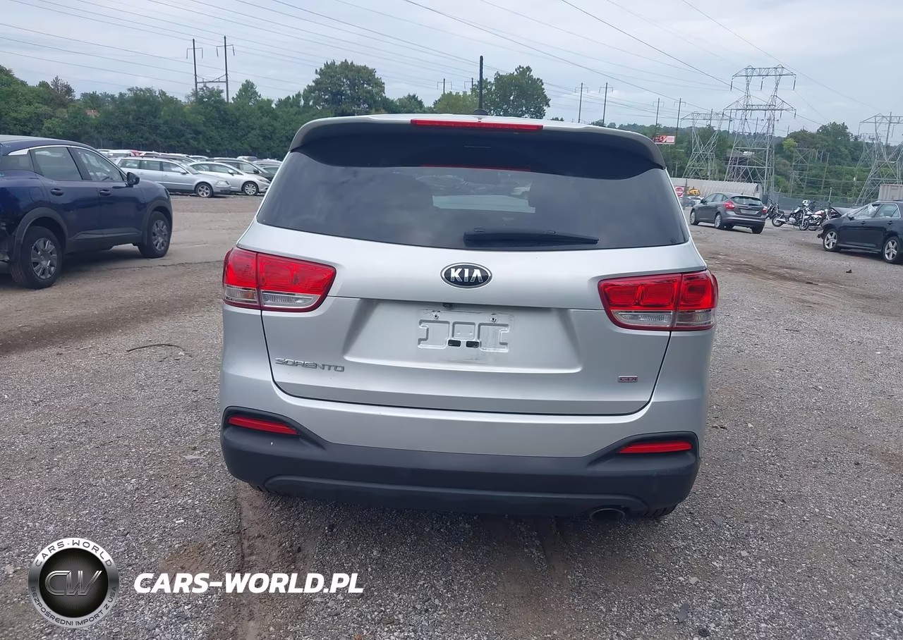 2018 Kia Sorento 2.4L L VIN:5XYPG4A39JG358414 - 16