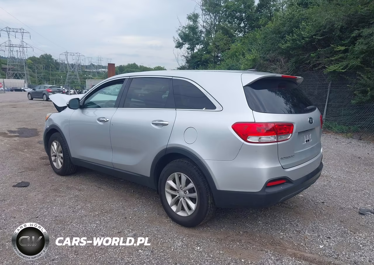 2018 Kia Sorento 2.4L L VIN:5XYPG4A39JG358414 - 3