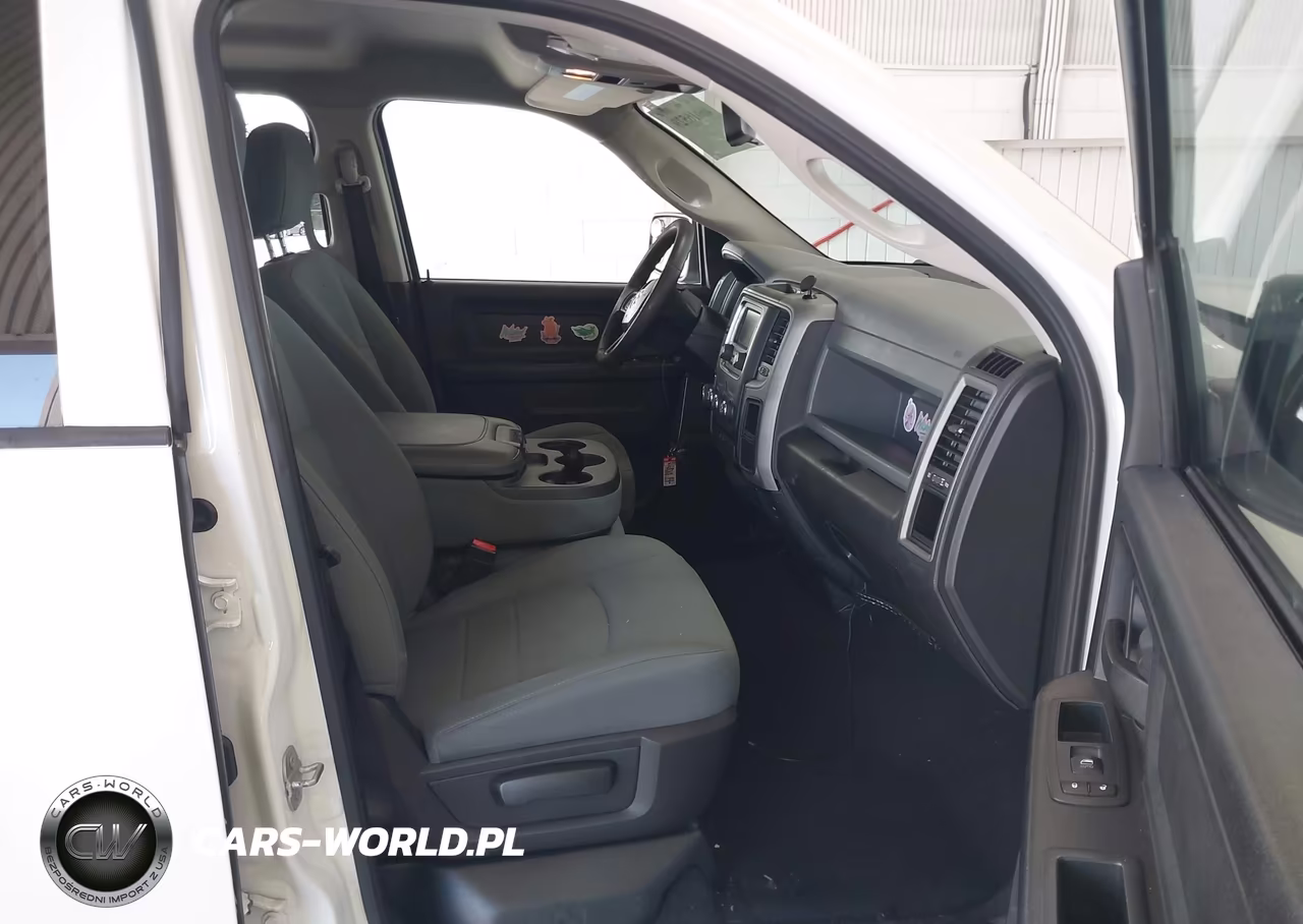 2016 Ram 1500 Tradesman VIN:1C6RR6FG7GS119819 - 5