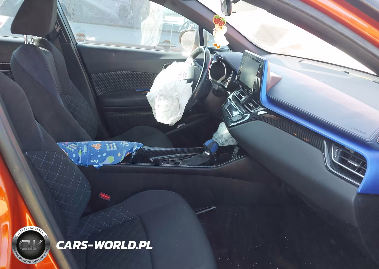 2020 Toyota C-Hr Xle-Le-Limited VIN:NMTKHMBX5LR111937 - 5