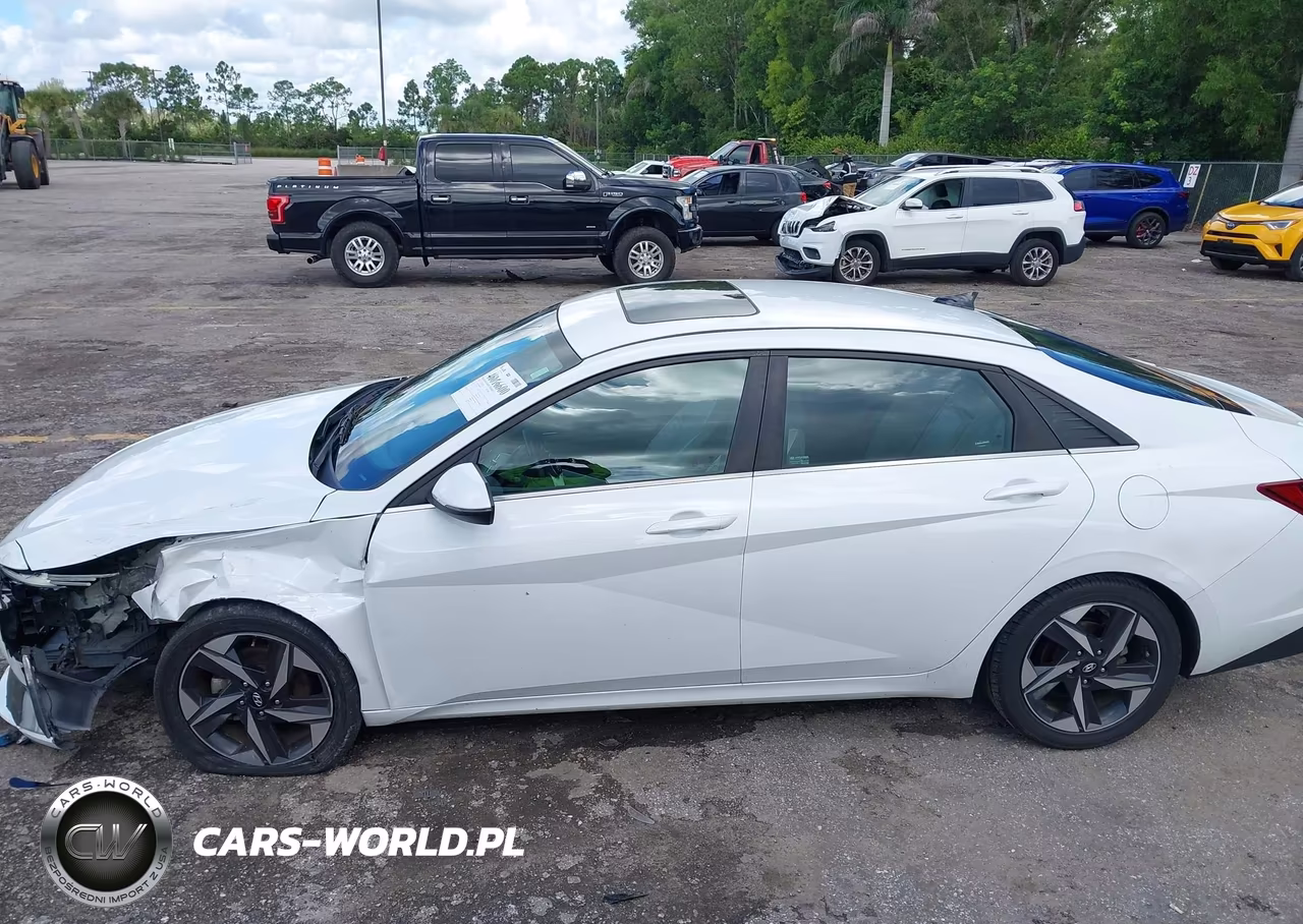 2022 Hyundai Elantra Limited VIN:5NPLP4AG3NH054656 - 15