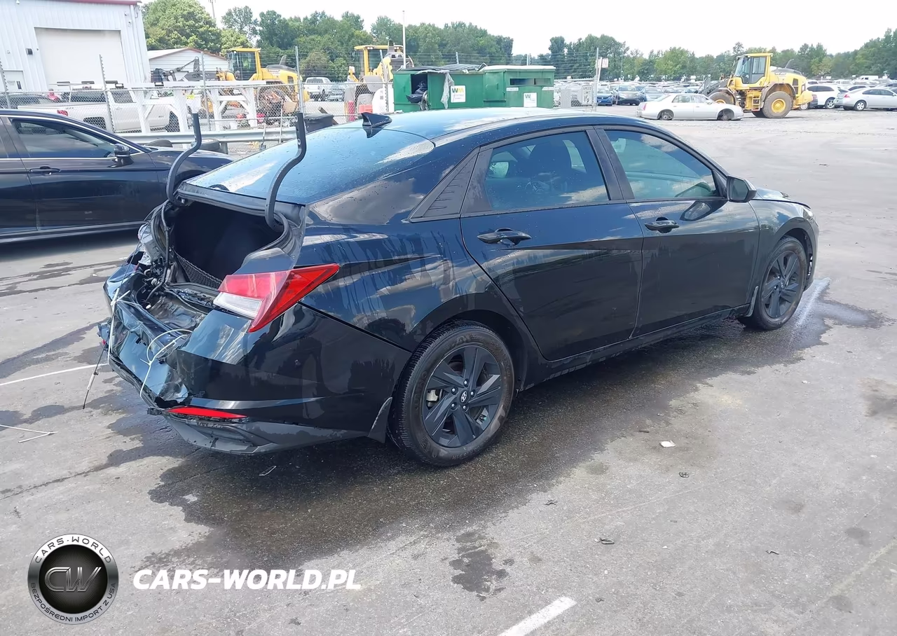 2023 Hyundai Elantra Sel VIN:KMHLM4AG6PU438637 - 4