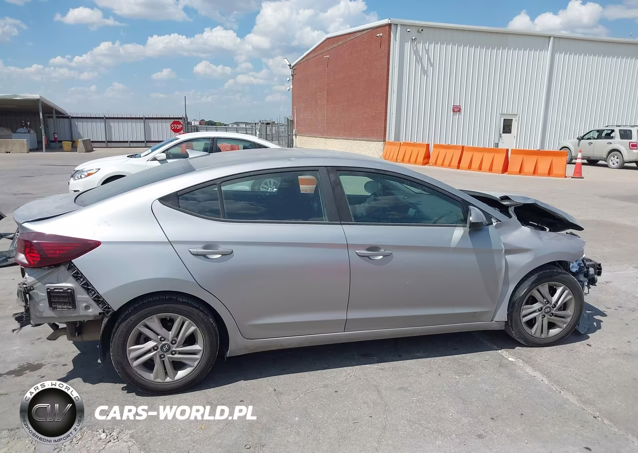 2020 Hyundai Elantra Sel VIN:5NPD84LF9LH562942 - 14