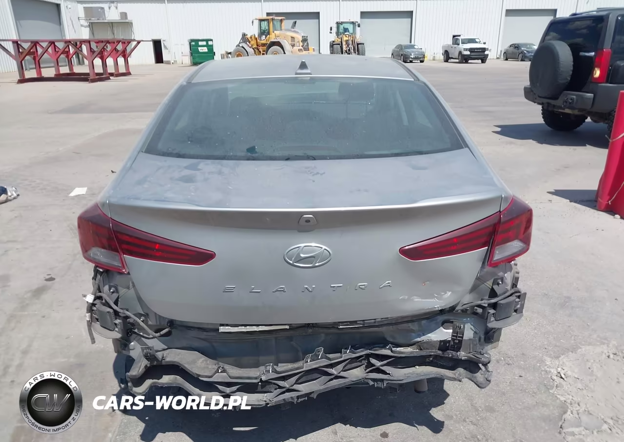 2020 Hyundai Elantra Sel VIN:5NPD84LF9LH562942 - 17